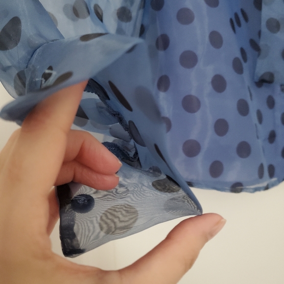 ๐ Pretty Little Thing organza polka dot blouse - Picture 6 of 9